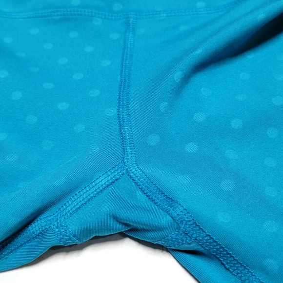 Girl's Youth Fitted Under Armour Heatgear Capri Leggings Size Medium Blue - Picture 4 of 6